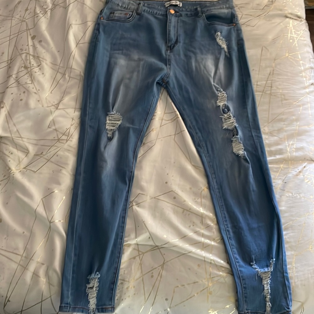Denim ripped jeans
